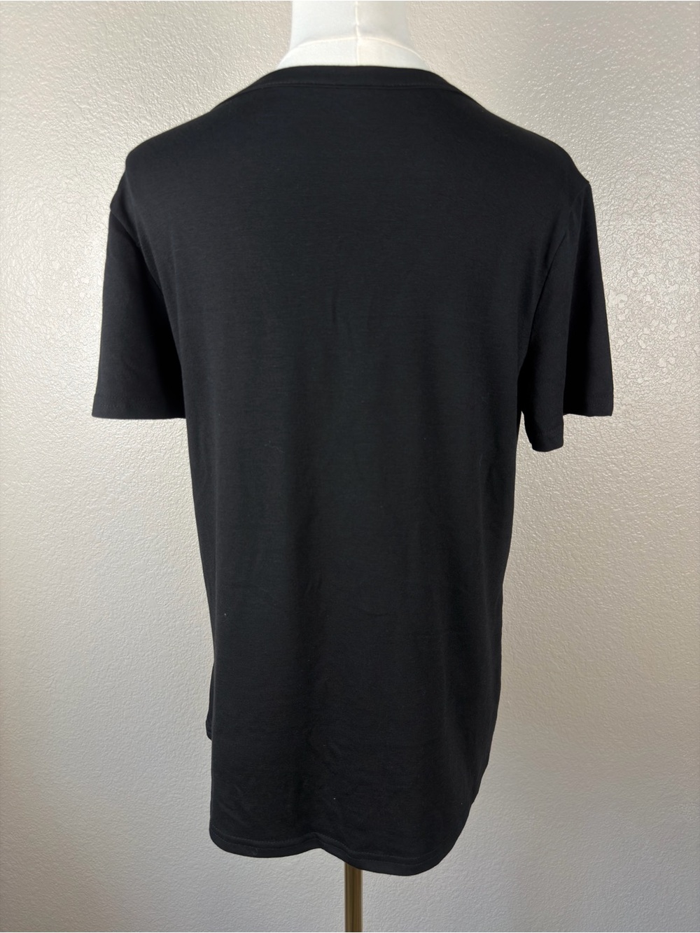 NWOT Women's Black Short-Sleeve Tennessee Whiskey Tee Choker V-Neck Small - Picture 5 of 7